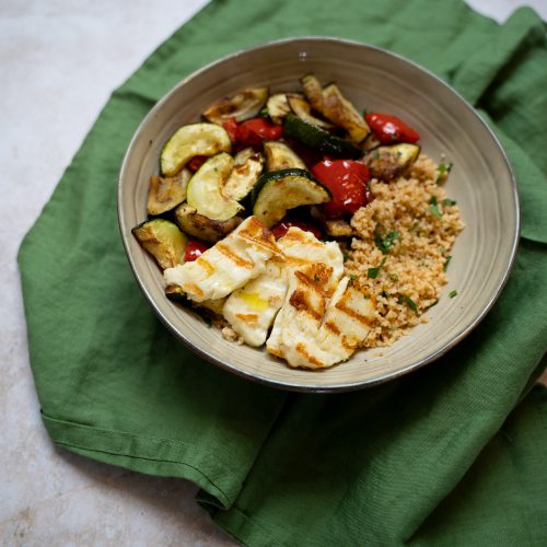 Snelle couscous bowl met gegrilde halloumi Zoe's Bowls